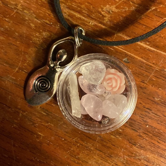 goddess fertility charm necklace small/ large silver tone diety spiral w stones - Picture 8 of 13